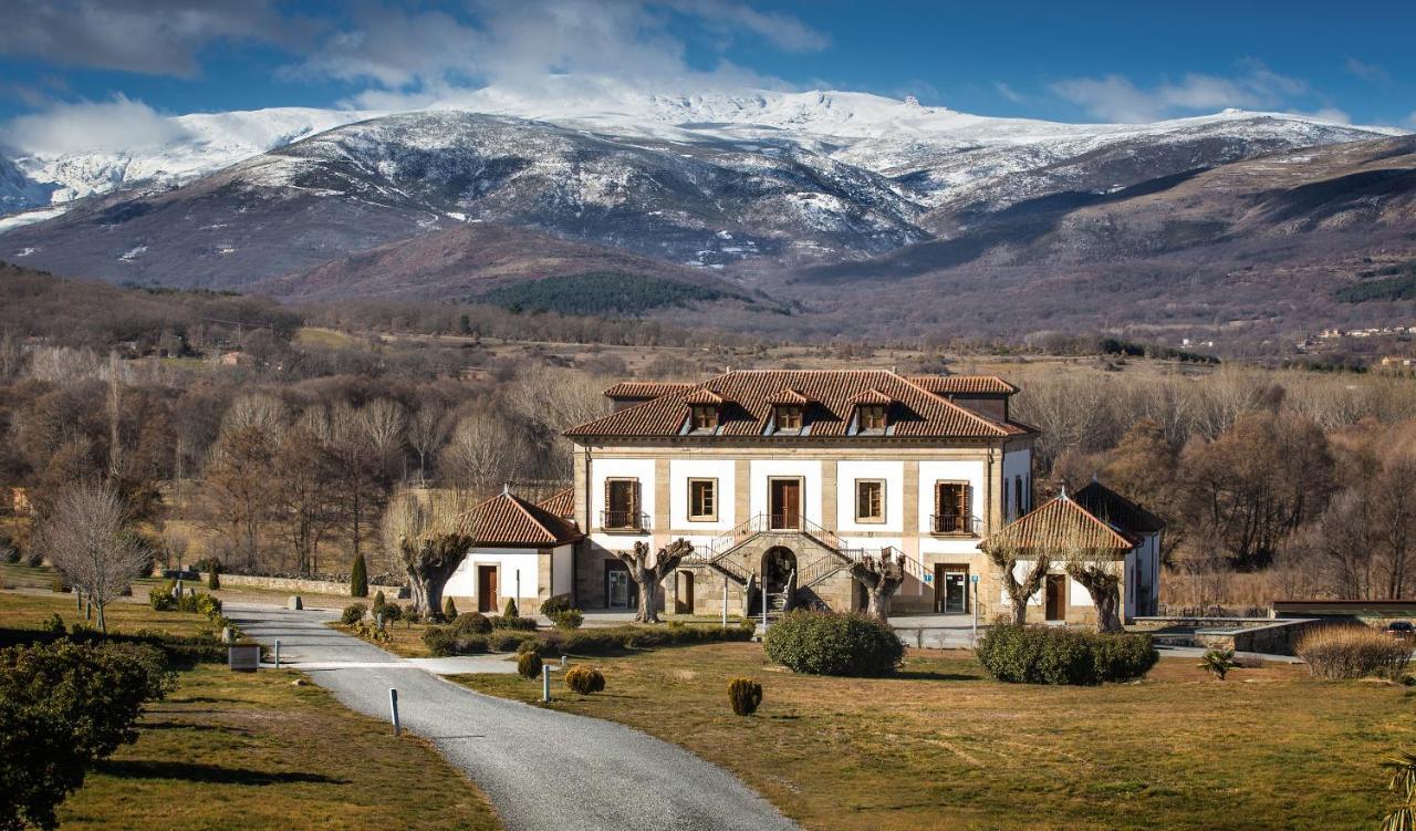 Отель Izan Puerta De Gredos Эль-Барко-де-Авила Экстерьер фото