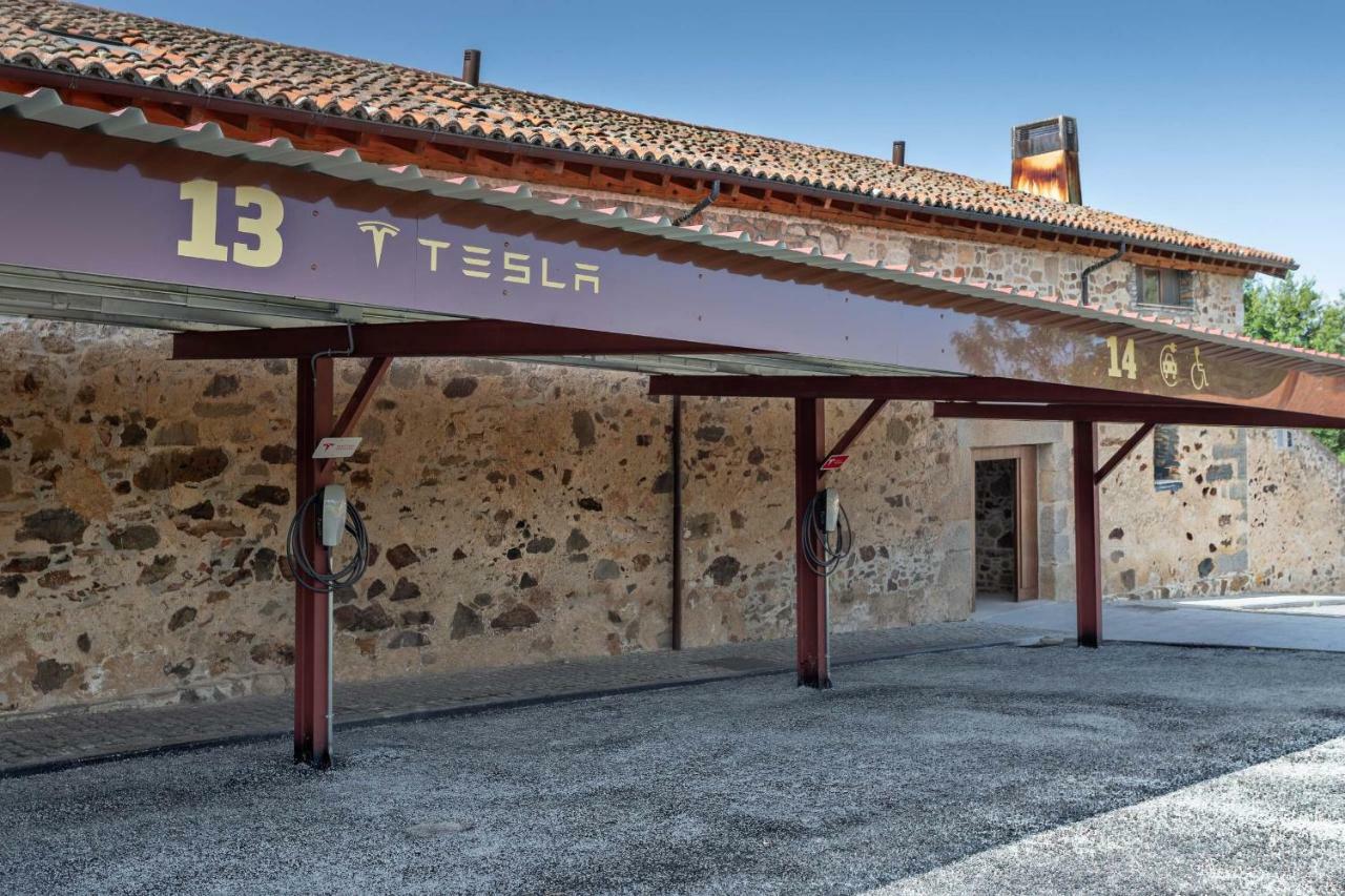 Отель Izan Puerta De Gredos Эль-Барко-де-Авила Экстерьер фото